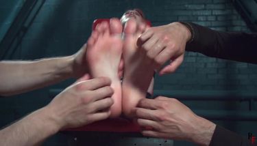 Feet tickling fetish - Full movie