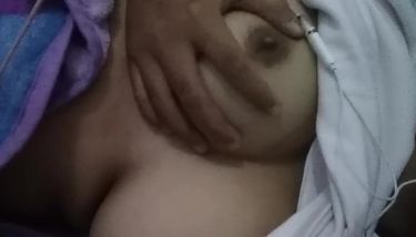 Bokep Remas Payudara - Remas Tetek Pacar