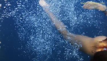 Girls swimming naked video