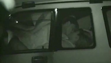 Fuck in the car - hidden cam