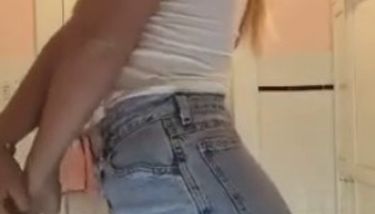 Porno jeans