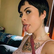 freakyleyla