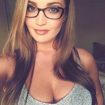 hotgirlsfuck24