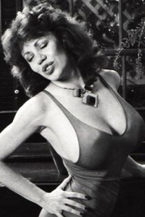 Kitten Natividad