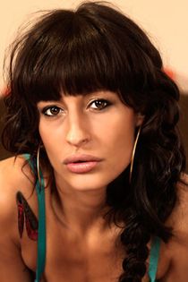 Lia M