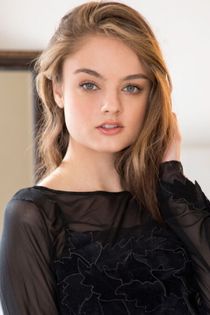 Lexie Fox