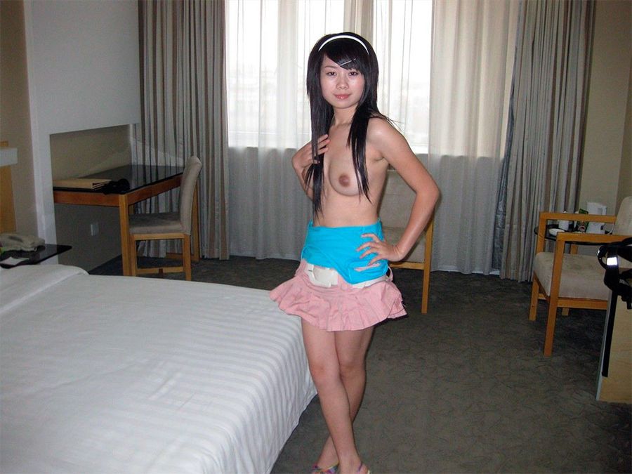 Asian Girl Visiting The City Of Shenzhen Photo Gallery Porn Pics Sex Photos And Xxx S 5147